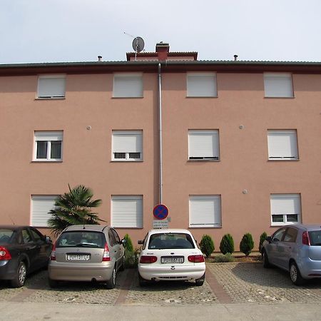 Apartment Aldo Pula Pokoj fotografie