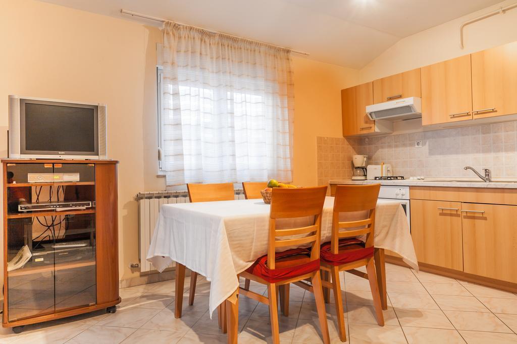 Apartment Aldo Pula Pokoj fotografie
