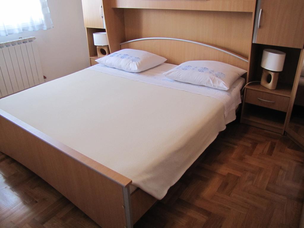 Apartment Aldo Pula Pokoj fotografie